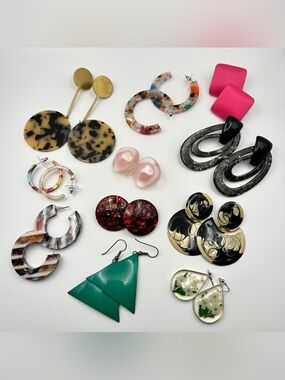 Vintage 90s Earrings Mixed Lot of 11 Pairs Lucite Enamel Clip On Pierced